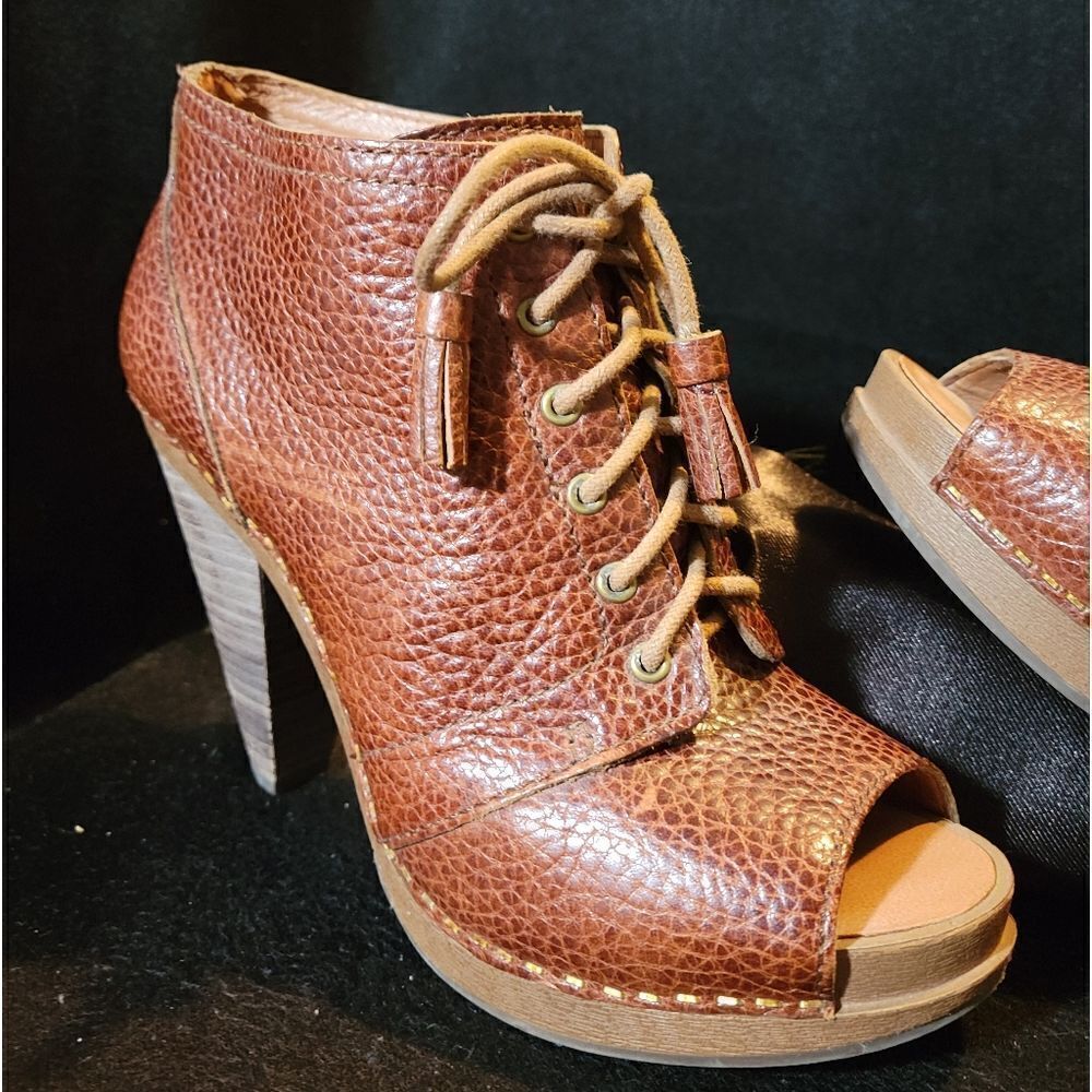 Lucky Brand heels women's 8m - Picture 10 of 11